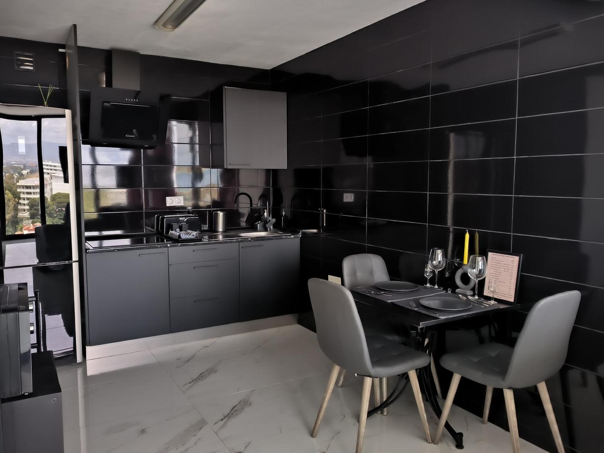 Pinar Suites Habitaciones Torremolinos Zewnętrze zdjęcie